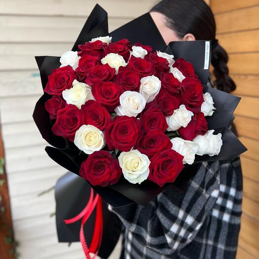 Red and white rose bouquet