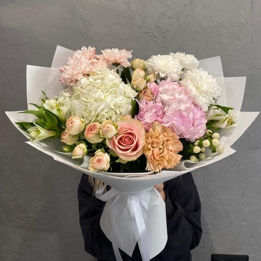 Bouquet with white and pink hydrangeas and with bush rose Kety and alstroemeria