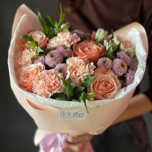 Delicate peach bouquet with peony-shaped roses