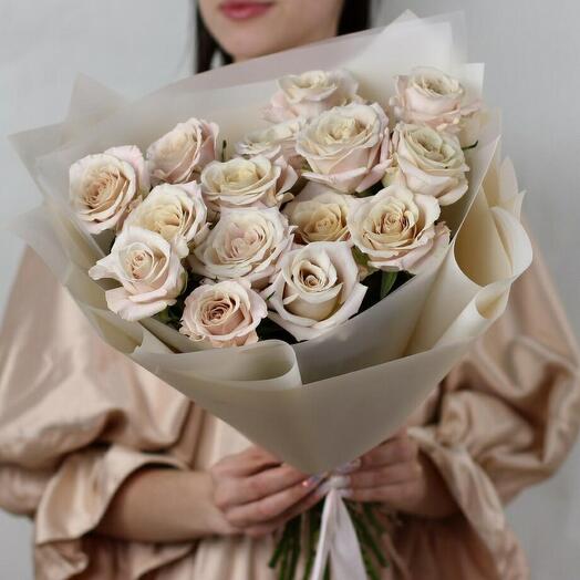 15 powdery roses