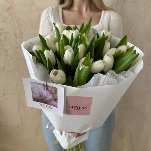 Букет 25 белых тюльпанов
