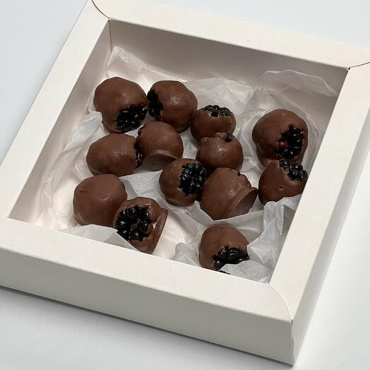 Ягоды в шоколаде "ежевика"