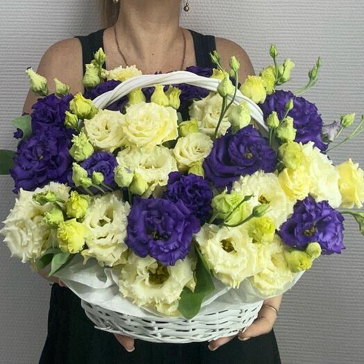 Корзина с цветами 🌸️