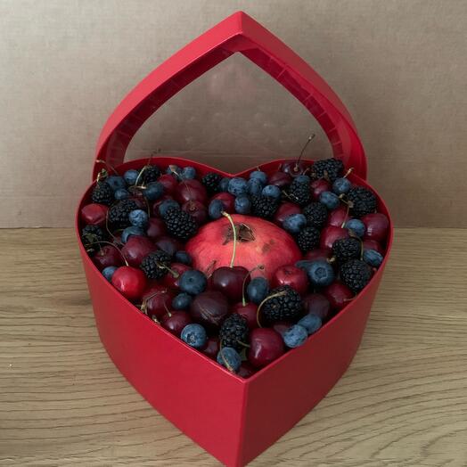 Сердце из ягод XL