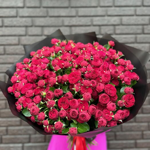 51 красная кустовая роза🌹