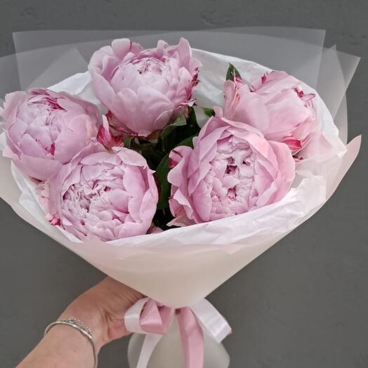 Bouquet of 5 peonies