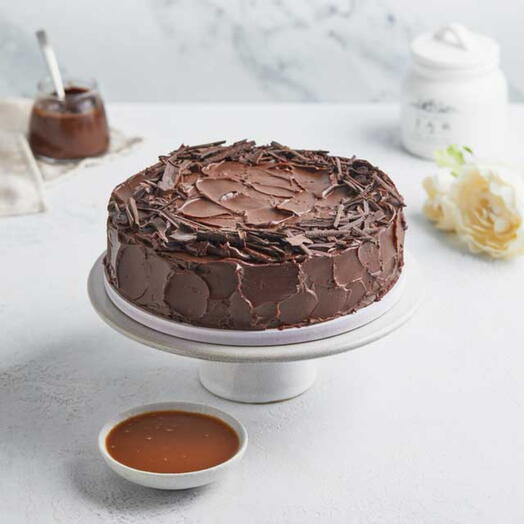 Chocoholic Fudge cake with salted caramel