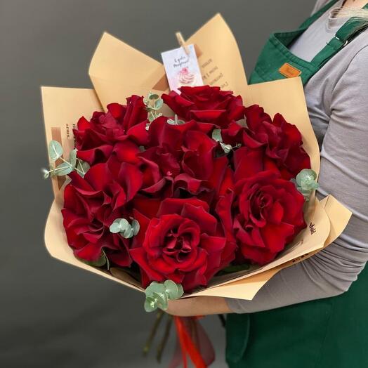 Bouquet for mom made of French rose with eucalyptus