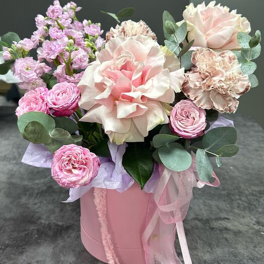 Ароматный букет в шляпной коробке 🌸