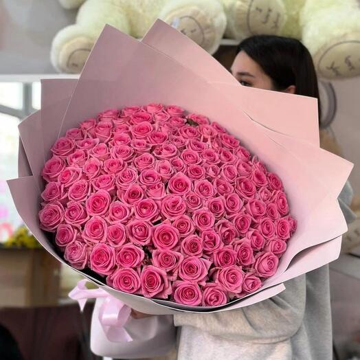 Gorgeous 101 pink roses