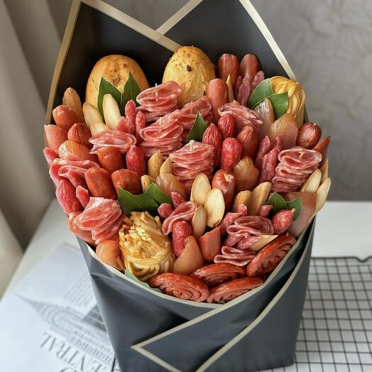 Мужской букет из закусок