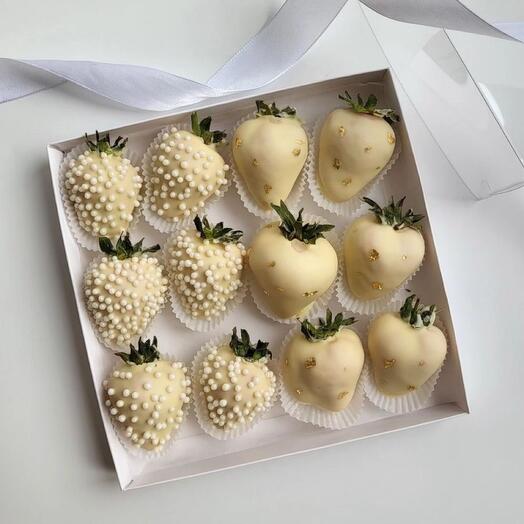 Белая клубника