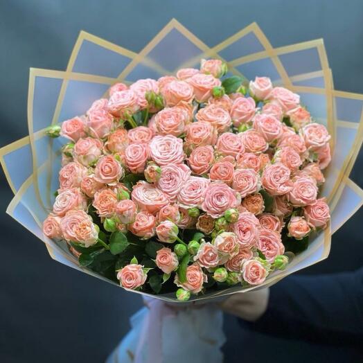 Bushy peony-shaped rose