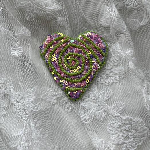 Брошь сердце спираль