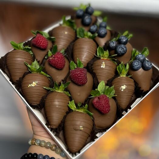 Клубника в шоколаде набор 🍓16 шт