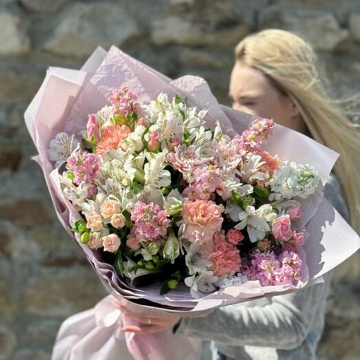🍬 Клубничное мороженое