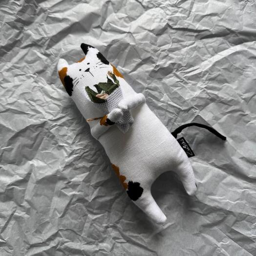Котик с букетом