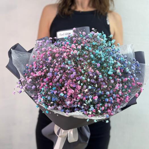 Bouquet: gypsophila