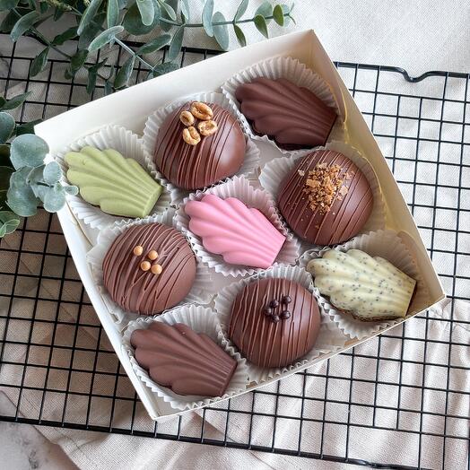 Assorted "Potato" and "Madeleine" (set of 9 pieces)