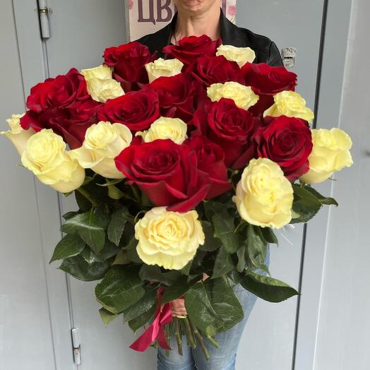 Розы 25 штук 70 см микс