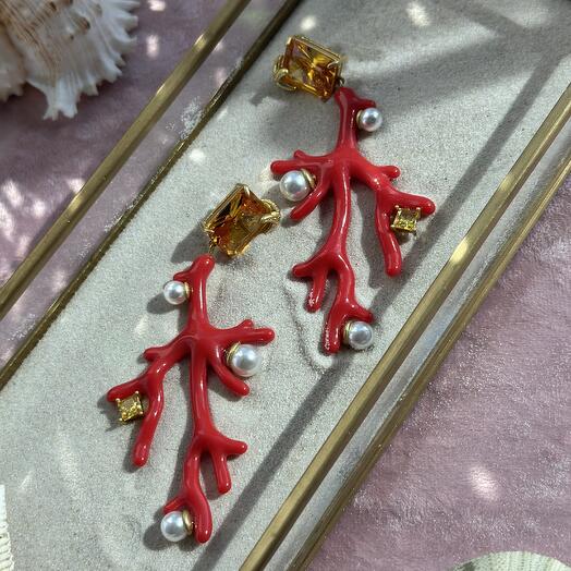 Серьги объемные Красные кораллы
