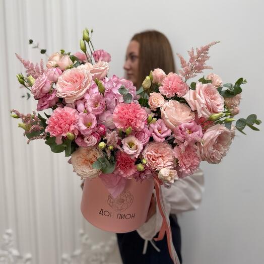 L «Розовый сад» ( премиальные пионовидные розы, гортензия, кустовые розы, диантусы, лизиантусы, астильба)