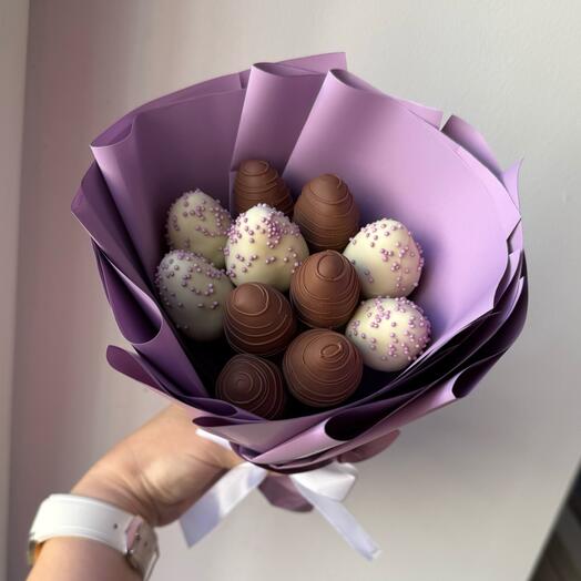 Небольшой букет из клубники в шоколаде 🍓