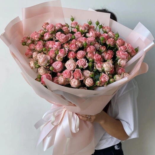 35 кустовых роз