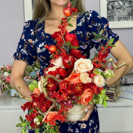 Интерьерная цветочная композиция