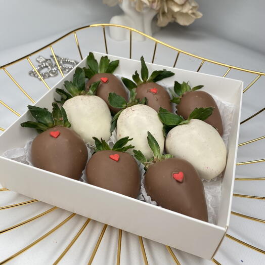 Клубника в шоколаде « Блеск»