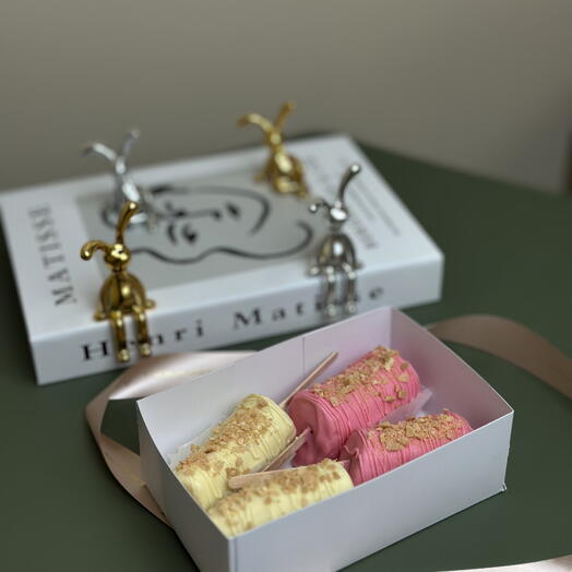 Набор 4 шт. бананов в белом и розовом шоколаде