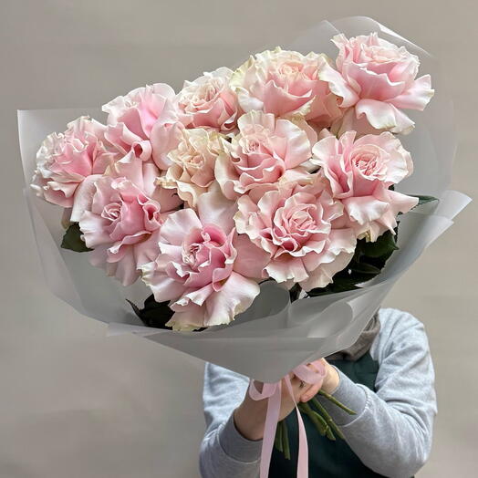 11 Fragrant Ecuadorian Pink Mondial Roses