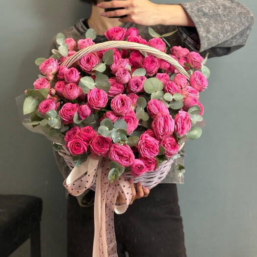 Корзина пионовидных роз 💗