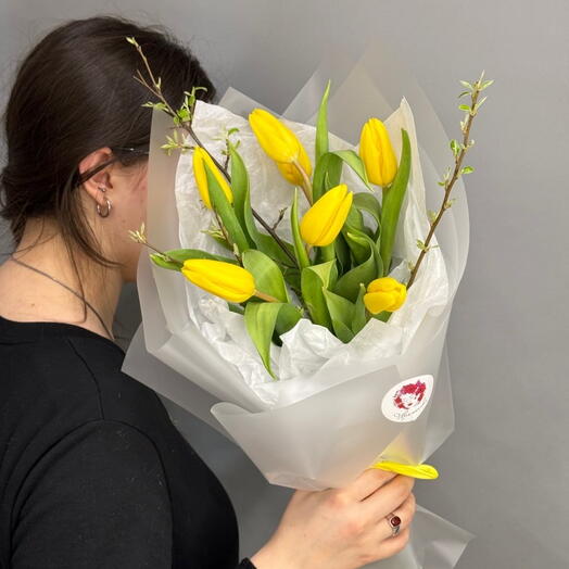 Монобукет из тюльпанов