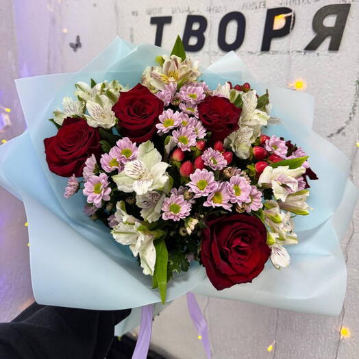 Букет «Яркий комплимент»