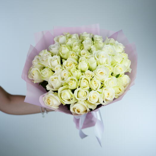 51 белая роза Кения 40 см