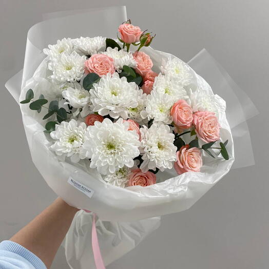 Букет «Для самой любимой» Bloom room из кустовой хризантемы