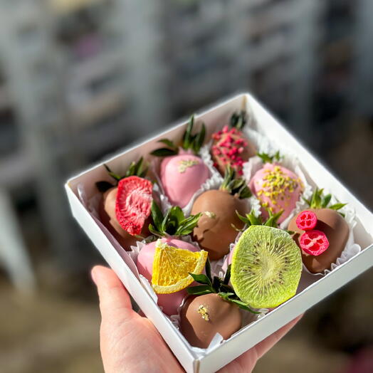 Клубника 9 шт