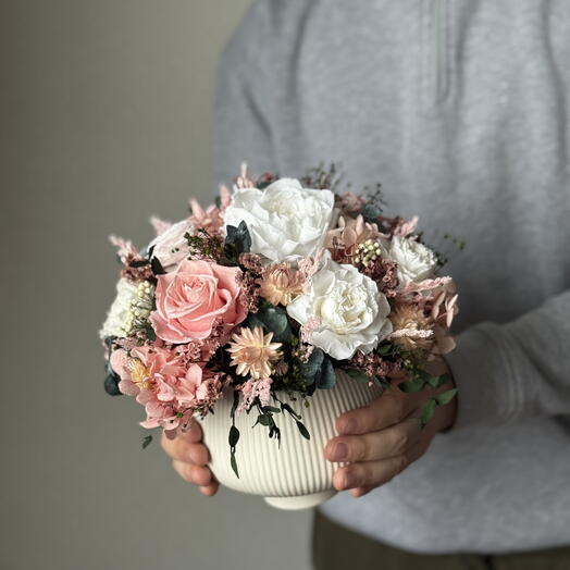 Композиция из стабилизированных цветов НЕЖНЫЙ ПЕРСИК