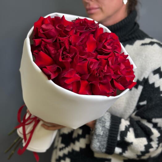 Букет из 7 французских роз premium в конфетной упаковке