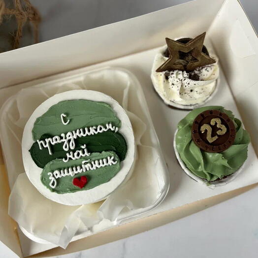 Набор десертов на 23 февраля бенто торт и 2 капкейка