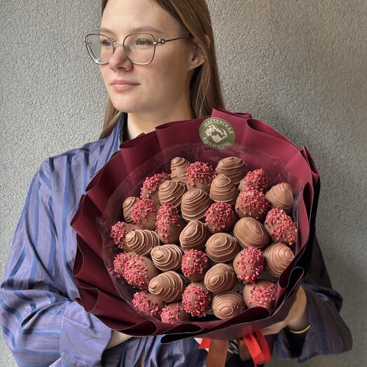 Аленький цветочек (букет из клубники в шоколаде 1 кг, 20-44 шт)