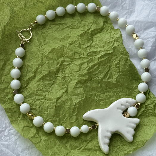 Колье с подвеской «Птица» ручной работы