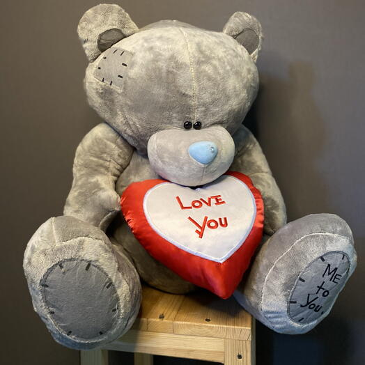 Медведь с сердцем «Love you»