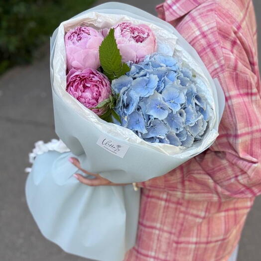 Дуо-букет ароматные пионы с гортензией 😍🩷🩵