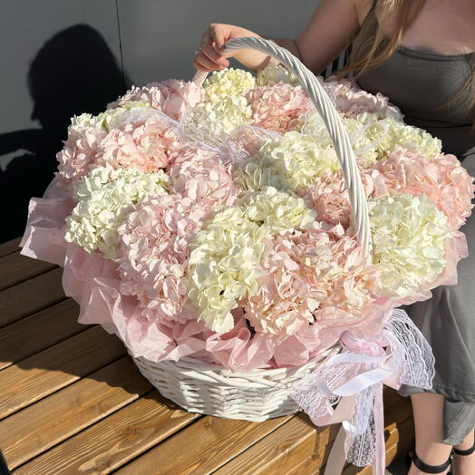 🌸Воздушная корзина с гортензиями для самой любимой / Доставка в Уфе