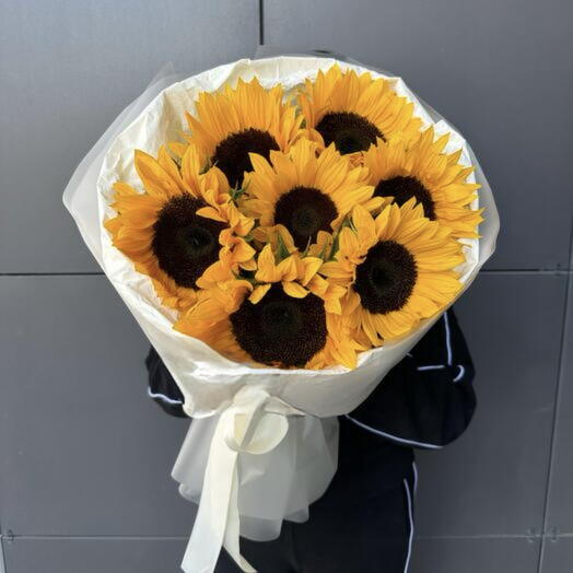 Букет из 7 солнечных подсолнухов 🌻