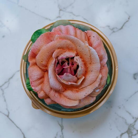 Зефирная роза в куполе