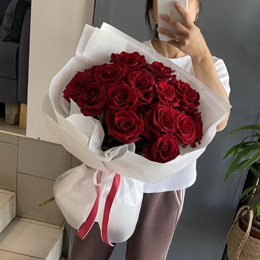 Букет из 15 красных роз 😍