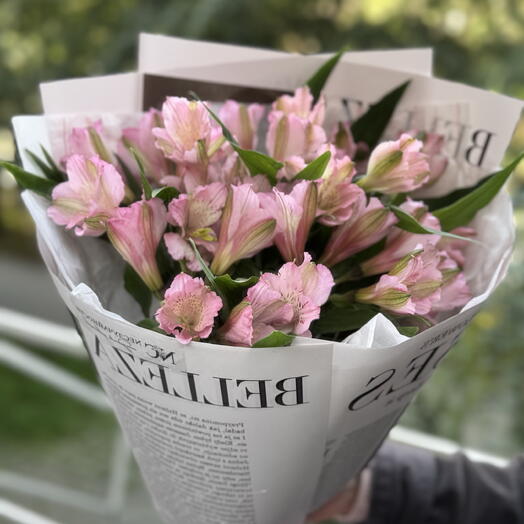 Букет комплимент из стойких альстромерий 🌺